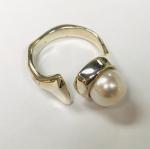 Pearl Ring; T Norlander
